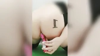 chinese Milf takes inside double penetration with her dildos