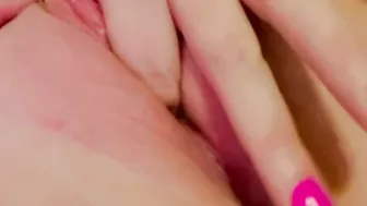 my pink cunt gets rubbed
