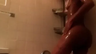 Come see me shower with a happy ending
