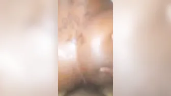 Booty inside the air