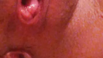 Alluringlolo porn video – Shaved shiny twat upclose