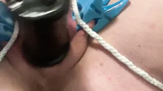 Pumped up cunt cumming