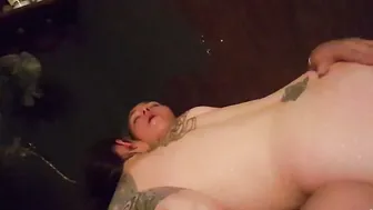 Eating her fat vagina inside the shower