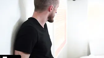 Gigantic Assed Blonde Milf Getting Her Face Covered With Beauty Cum After Being Bruttaly Boned On The Couch