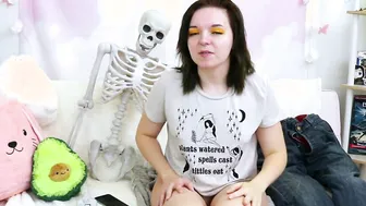 New Shorts - Slutty Clothes Haul