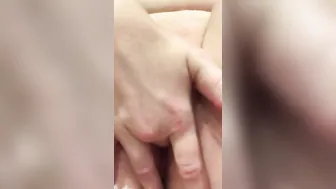 Upclose twat play 