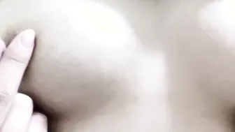 Think porn video – 素人❤️女子大生　乳首オナニー　見られてると思うAmateur❤️Female college schoolgirl nipple masturbating Im excited when I think