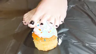Hot toes smashing a cupcake