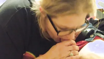 The amazingly hot blow job