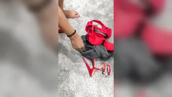 Pakistani wifey nude putting on heels
