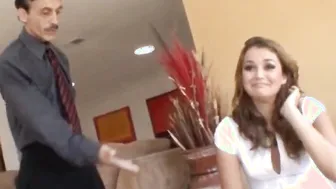 Eighteen bimbo getting nailed by oldie