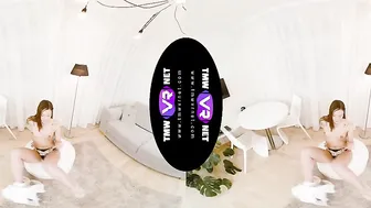 TmwVRnet - Mina - Striptease for a compliment