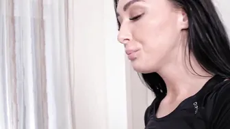 Anal-hot.com - Nika Seductive - Nude yoga on a dick