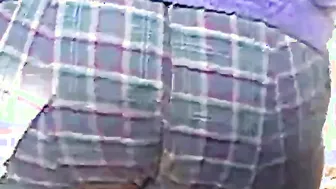 Ghetto auntie jiggle butt and thighs