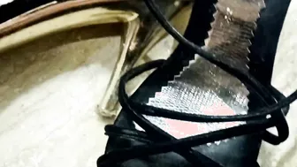 Jerking on Stepmom hot High Heels