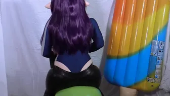 Xelphies Green Balloon Lapdance