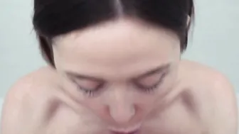 Big Tit bimbo Hottie and sloppy blows huge penis into the WC 4K 60FPS