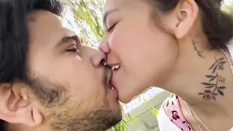 I gives cash to a incredible sexy women into the park and this happens