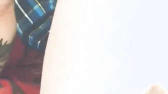I had 2 SQUIRTS while I blown him off and then he ME BONED ANAL and he cum in into