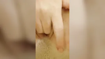 Freya Sinn Shows Off Twat