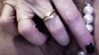 Bombshell pissing into pearl string after sex and orgasm