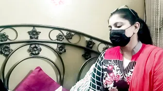 Lusti Pakistani Boss Having Fun his secretarys huge boobies