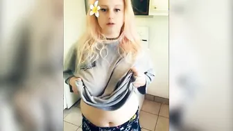 Stunning morning come wake and bake with these boobs