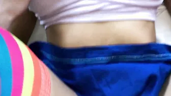 Bombshell Cutie colegiala deja follar duro su estrecho coño y olvida que es infiel