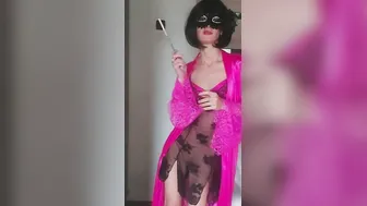 Sex dance and masturbation from a Beauty thin dancer