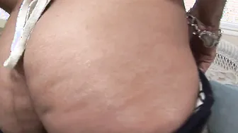 African bitch with a huge butt getting a twat jizzed