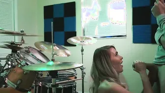 PHILAVISE-My first drum lesson