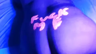 PAWG WITH BODY PAINT GETTING POUNDED
