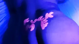 PAWG WITH BODY PAINT GETTING POUNDED
