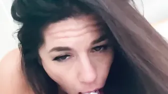 Daddy left me all alone this morning… wanna play with me? | Valentinavaughn69 Solo Mom Deepthroats