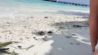 Doing Bae pissing into front on People Outdoors pee