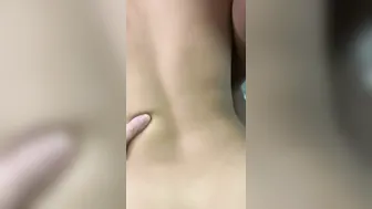 Menage com amiguinha que nunca teve essa experiência. Meu marido me comendo enquanto chupo amiga