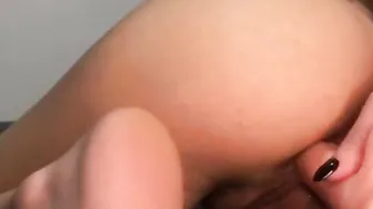 Nothing feels better than a penis into my booty