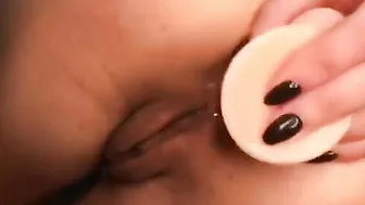 Nothing feels better than a penis into my booty