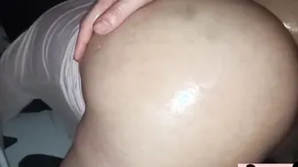 نامادری می خواهد رابطه جنسی مقعدی را امتحان کند Stepmom wanted to try anal sex . Anal Cummed