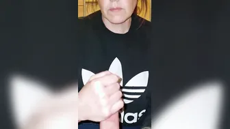 Bbw wifey offer me lubed hand job and plays with my