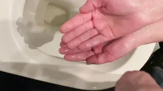 I keep his Penis when he Pissing and next washing my hands inside peeing