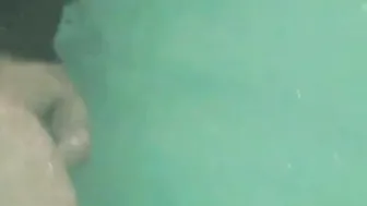 Bombshell underwater masturbation with orgasms