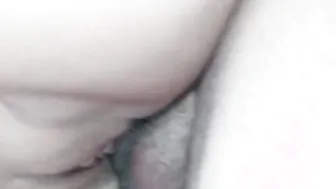 زن حشری دو دفعه آب پسره رو میاره - he jizzes 2 time on her vagina