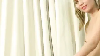 Thin teenagers dyke licked out by her friend