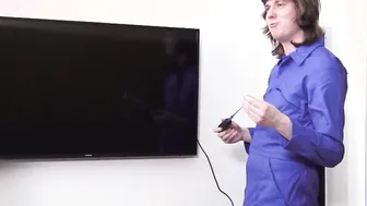 French mom Got Butt Nailed By The 2 Repair Guys