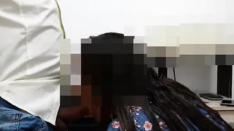 Employee porn video – Boss picking up the employee messing with the cell phone