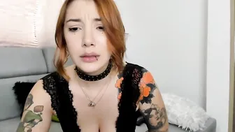 Colombian cam girls know very well how to suck penis