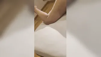 indian masturbates and slips up a performance before the bang