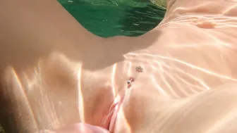 4K Kinky Sex Underwater Amazingly Hot Anal Creampi into the water JessiJek