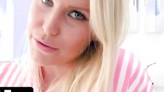 Titts porn video – Gigantic Jugs Stepmom Vanessa Cage Offer You A Sex Lesson